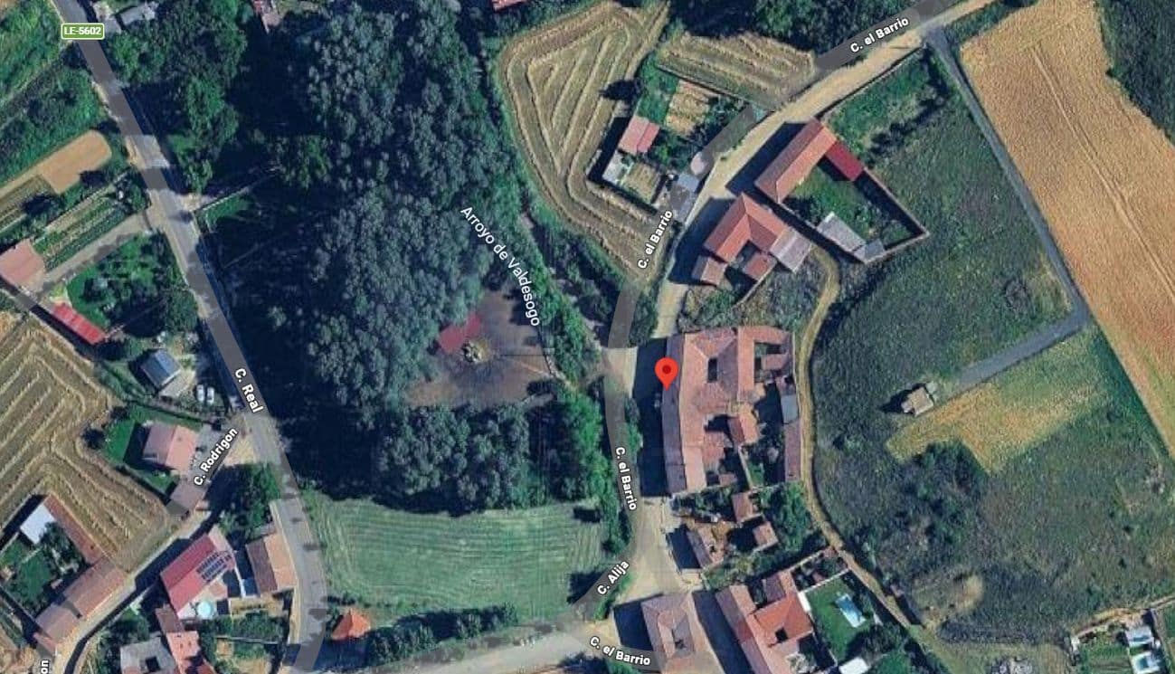 Finka/Dom wiejski na sprzedaż w Miasto Leon - 40 000 € (Ref: 9989210)