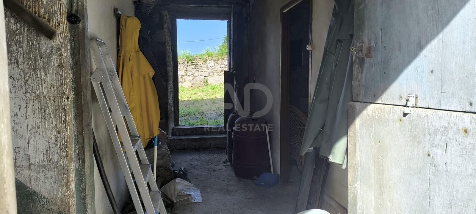 Quinta/Casa Rural para venda em Vilarmaior - 99 900 € (Ref: 9989211)