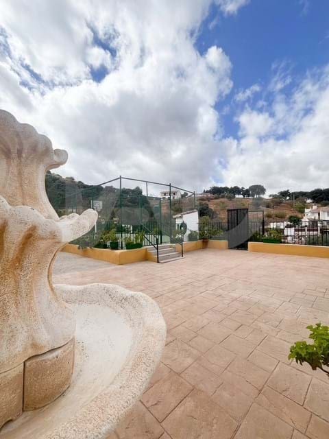 8 bedroom Finca/Country House for sale in Casabermeja with pool garage - € 542,000 (Ref: 9989212)