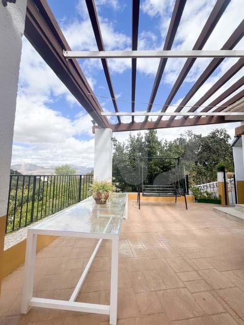 8 bedroom Finca/Country House for sale in Casabermeja with pool garage - € 542,000 (Ref: 9989212)