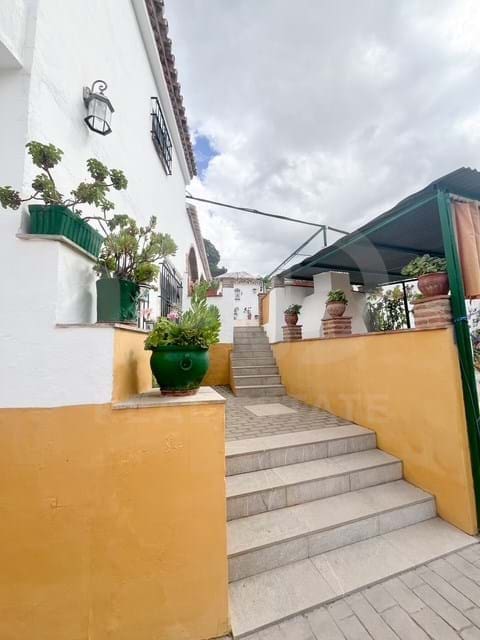 8 bedroom Finca/Country House for sale in Casabermeja with pool garage - € 542,000 (Ref: 9989212)