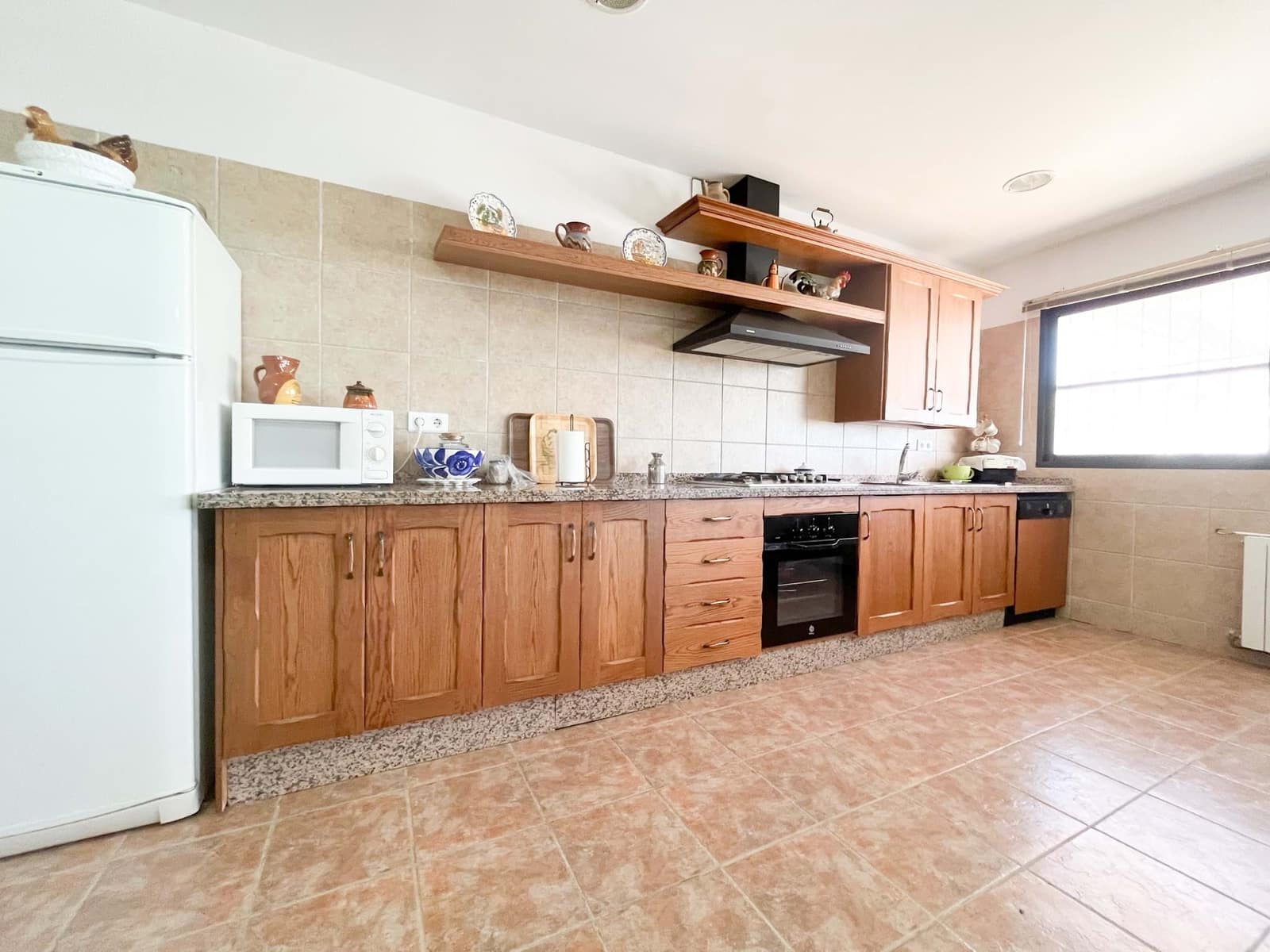 8 bedroom Finca/Country House for sale in Casabermeja with pool garage - € 542,000 (Ref: 9989212)