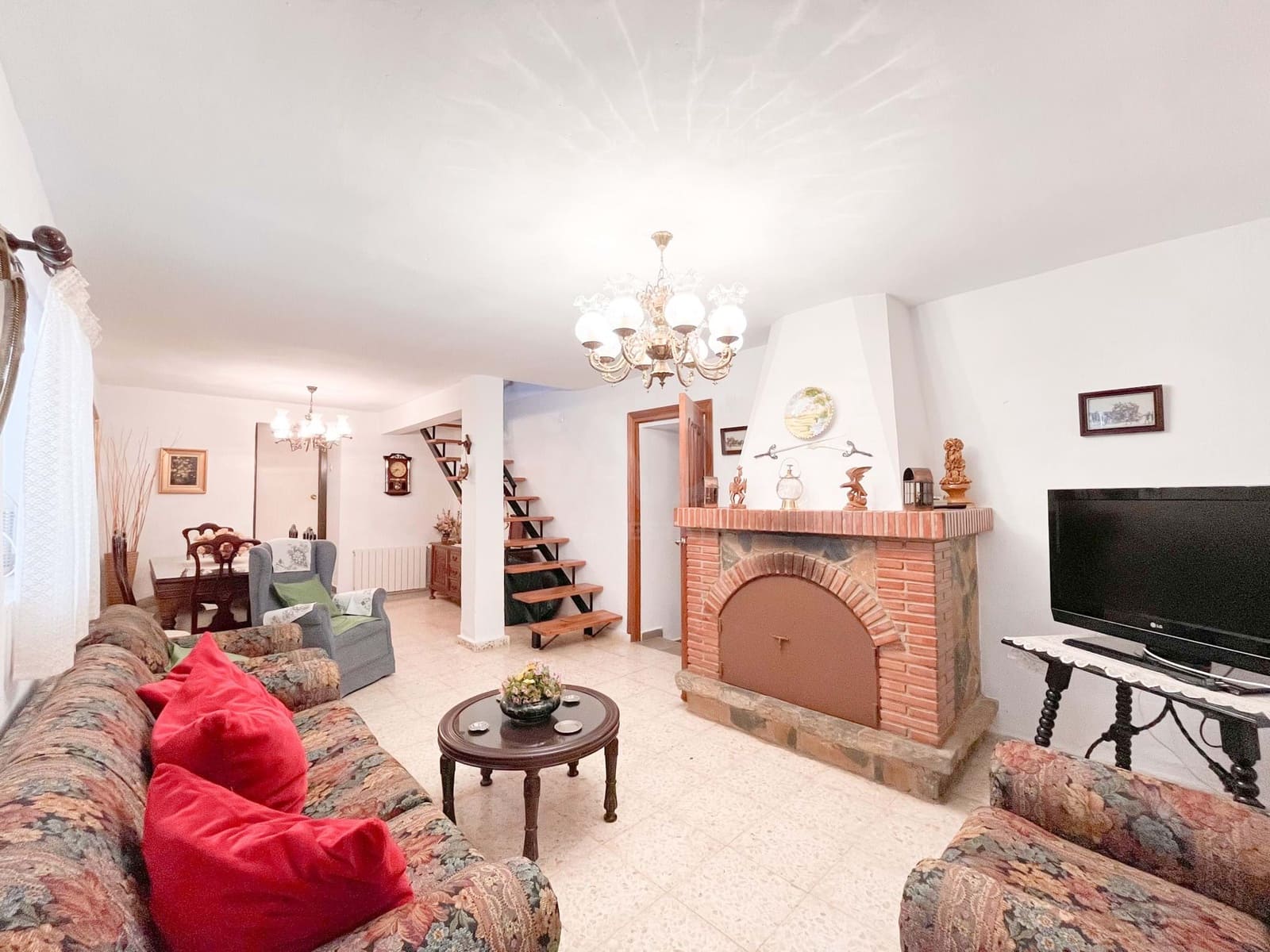 8 bedroom Finca/Country House for sale in Casabermeja with pool garage - € 542,000 (Ref: 9989212)