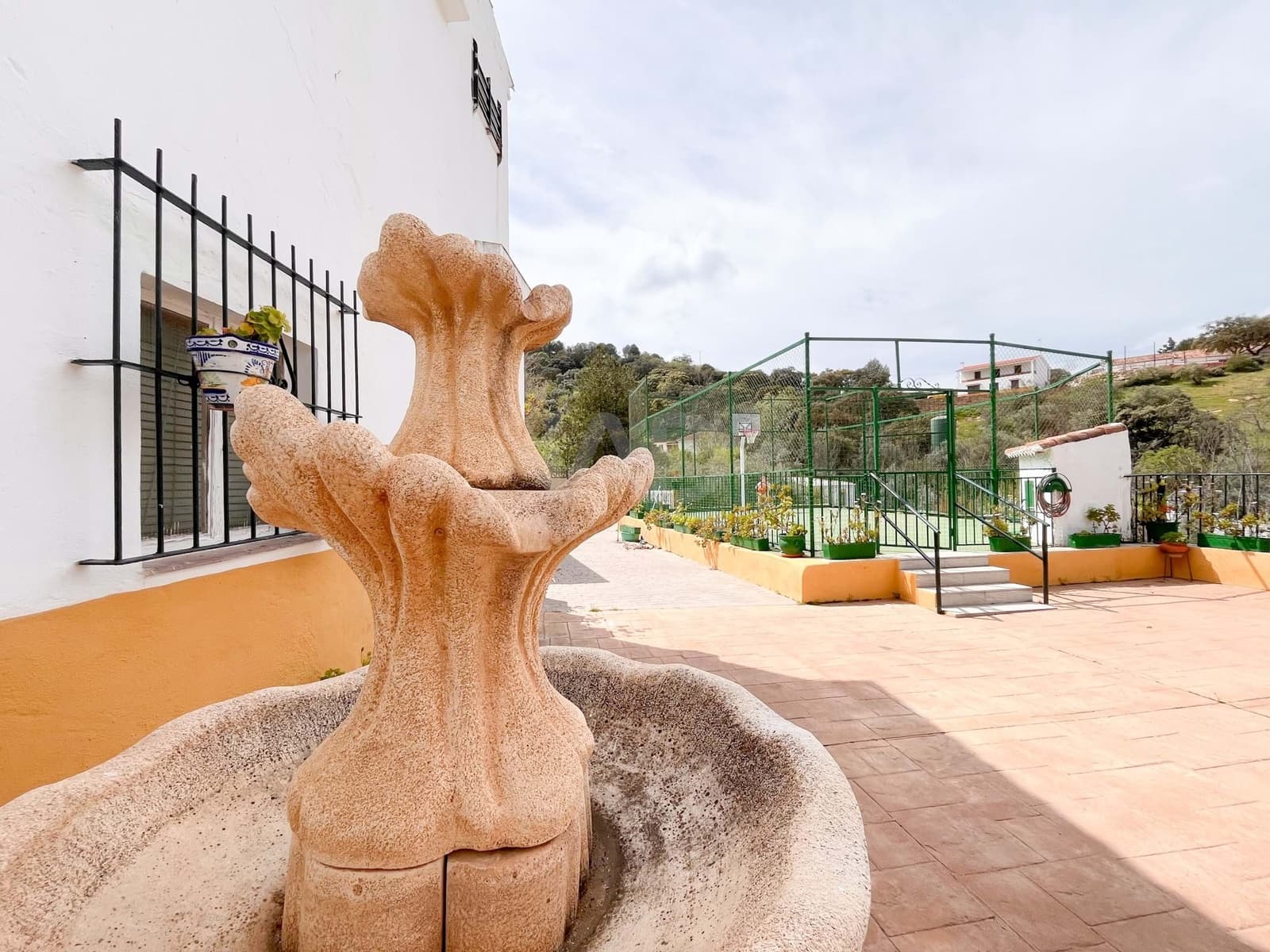 8 bedroom Finca/Country House for sale in Casabermeja with pool garage - € 542,000 (Ref: 9989212)