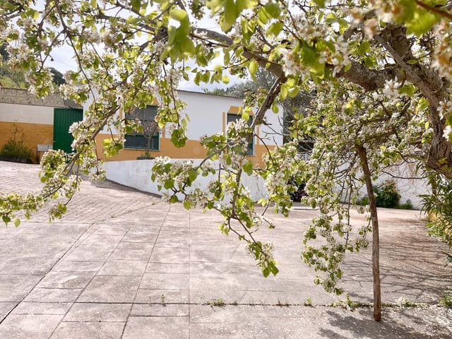 8 soverom Finca/Herregård til salgs i Casabermeja med svømmebasseng garasje - € 542 000 (Ref: 9989212)