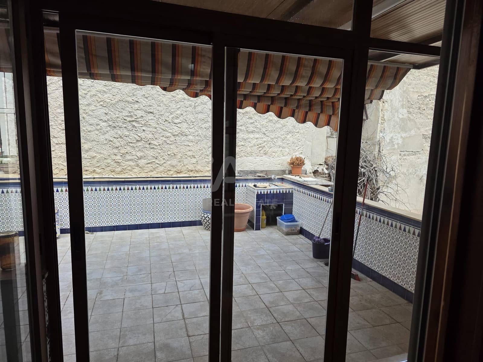 13 bedroom Villa for sale in Calasparra - € 550,000 (Ref: 9989214)