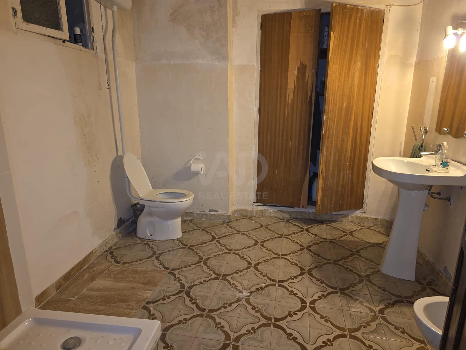 13 bedroom Villa for sale in Calasparra - € 550,000 (Ref: 9989214)