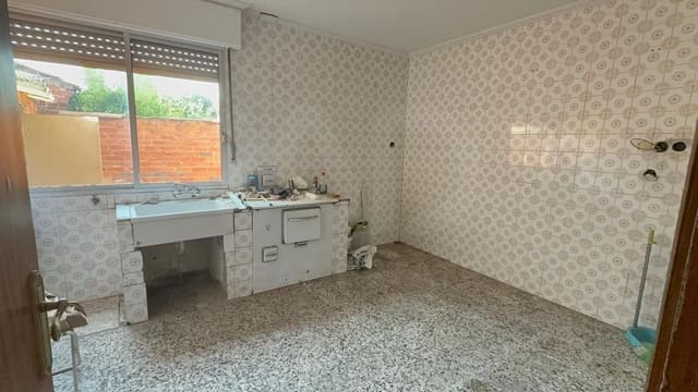 3 Zimmer Haus zu verkaufen in León Stadt - 59.000 € (Ref: 9989219)