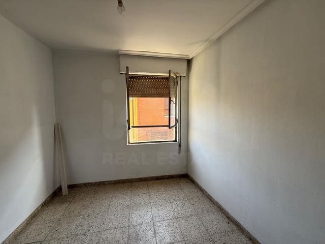 3 Zimmer Haus zu verkaufen in León Stadt - 59.000 € (Ref: 9989219)