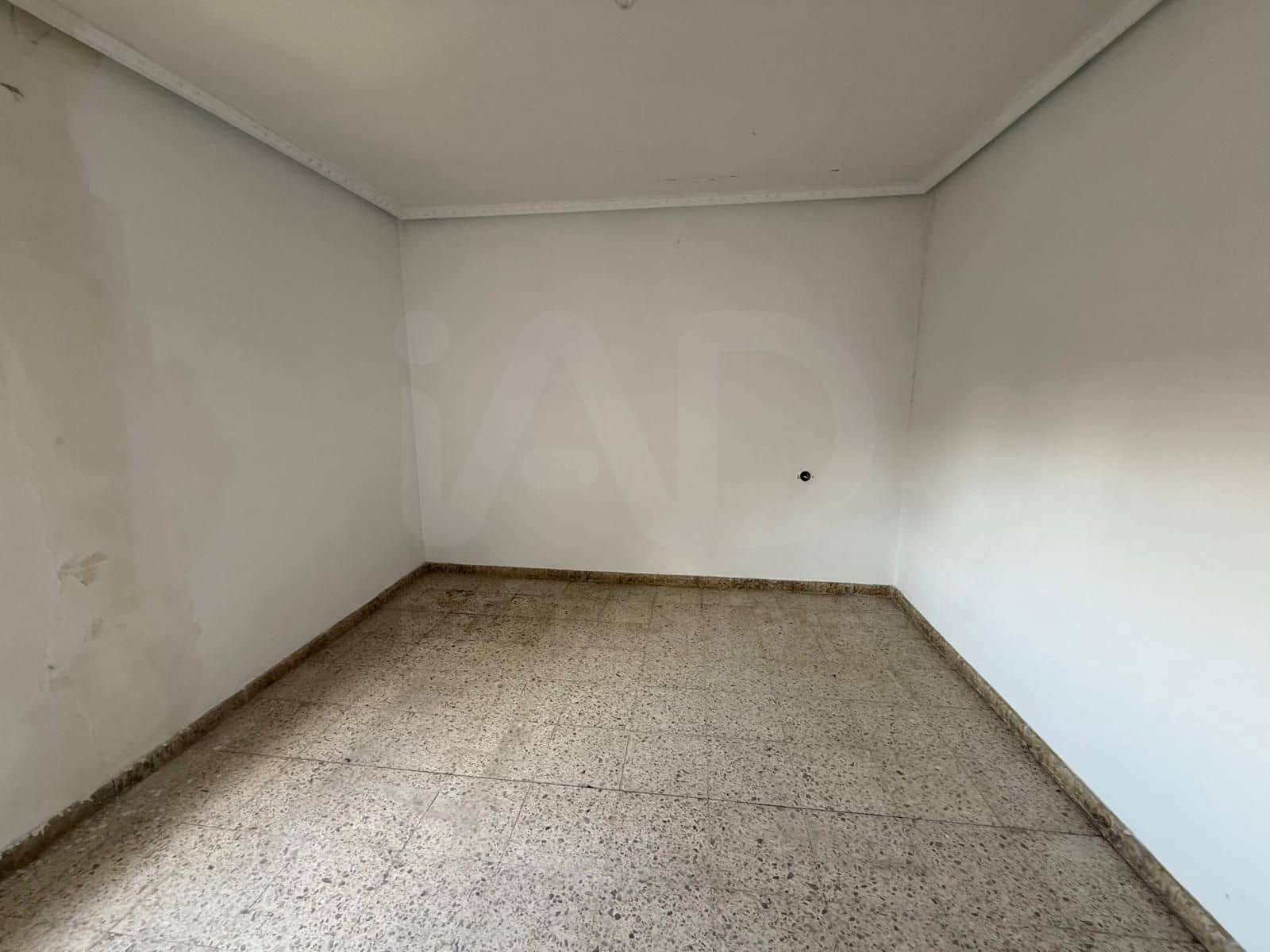 3 Zimmer Haus zu verkaufen in Leon Stadt - 59.000 € (Ref: 9989219)