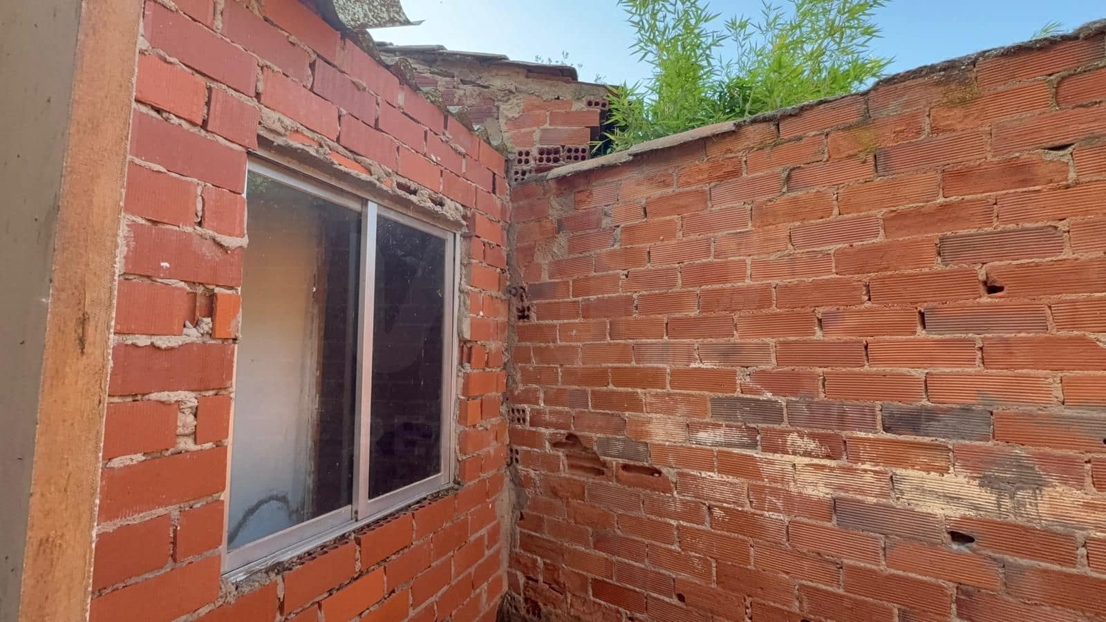 3 Zimmer Haus zu verkaufen in Leon Stadt - 59.000 € (Ref: 9989219)