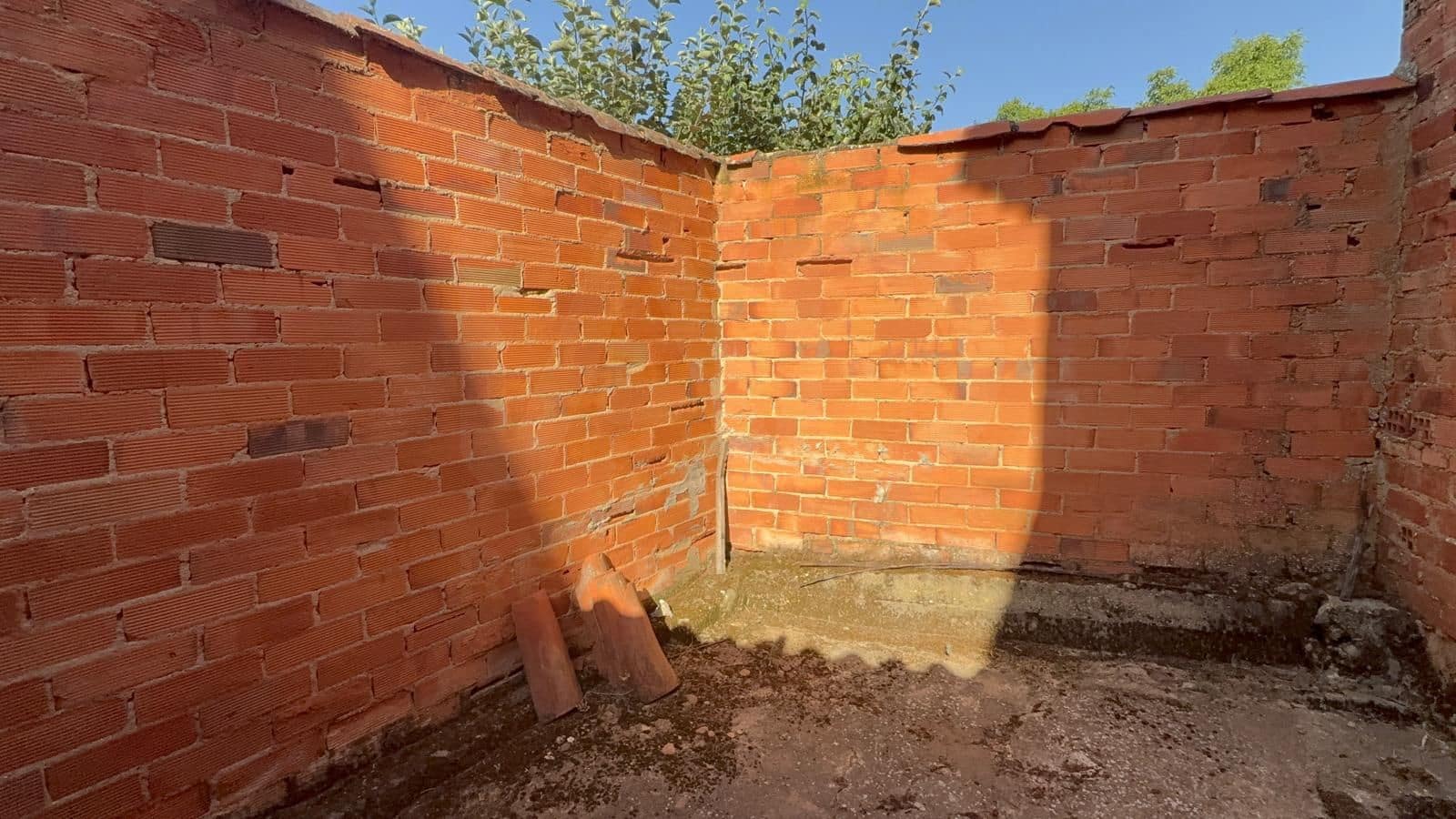3 Zimmer Haus zu verkaufen in Leon Stadt - 59.000 € (Ref: 9989219)