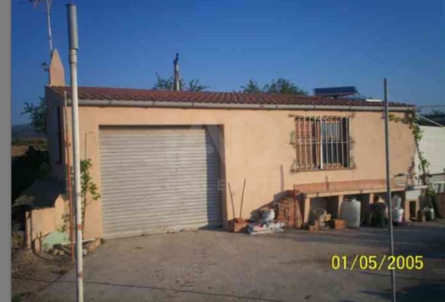 Ubebygd land til salgs i Tarragona by - € 105 000 (Ref: 9989221)