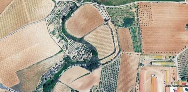 Ubebygd land til salgs i Tarragona by - € 105 000 (Ref: 9989221)