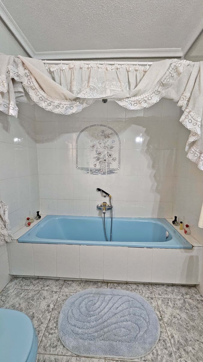 5 slaapkamer Villa te koop in Dona Ines - € 159.000 (Ref: 9989225)