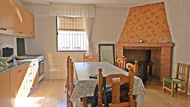 5 slaapkamer Villa te koop in Doña Ines, Lorca - € 159.000 (Ref: 9989225)