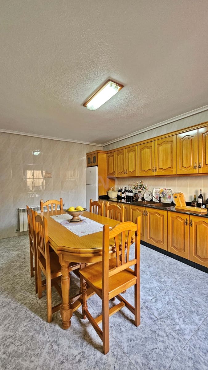 5 slaapkamer Villa te koop in Dona Ines - € 159.000 (Ref: 9989225)