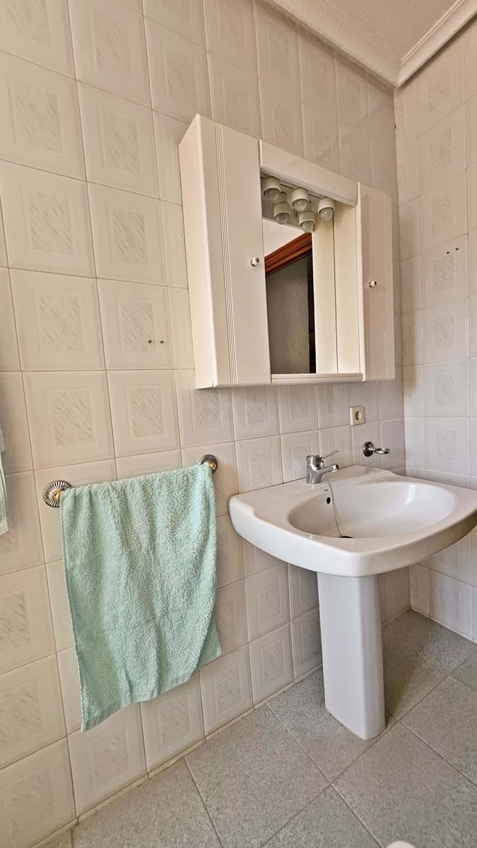 5 slaapkamer Villa te koop in Dona Ines - € 159.000 (Ref: 9989225)
