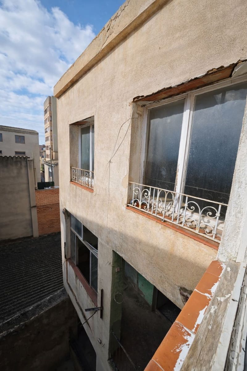 Hus till salu i L'Espluga de Francoli - 250 000 € (Ref: 9989230)