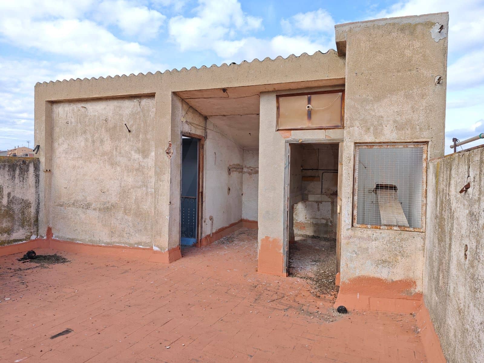 Hus till salu i L'Espluga de Francoli - 250 000 € (Ref: 9989230)