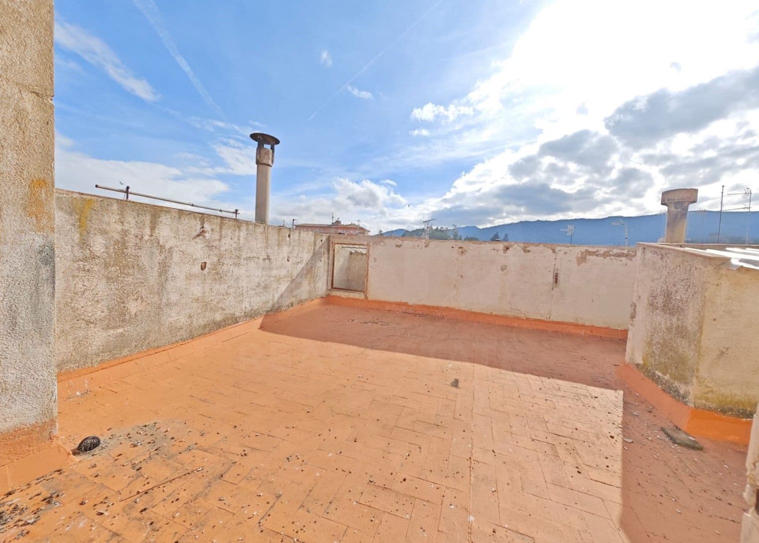 Hus till salu i L'Espluga de Francoli - 250 000 € (Ref: 9989230)