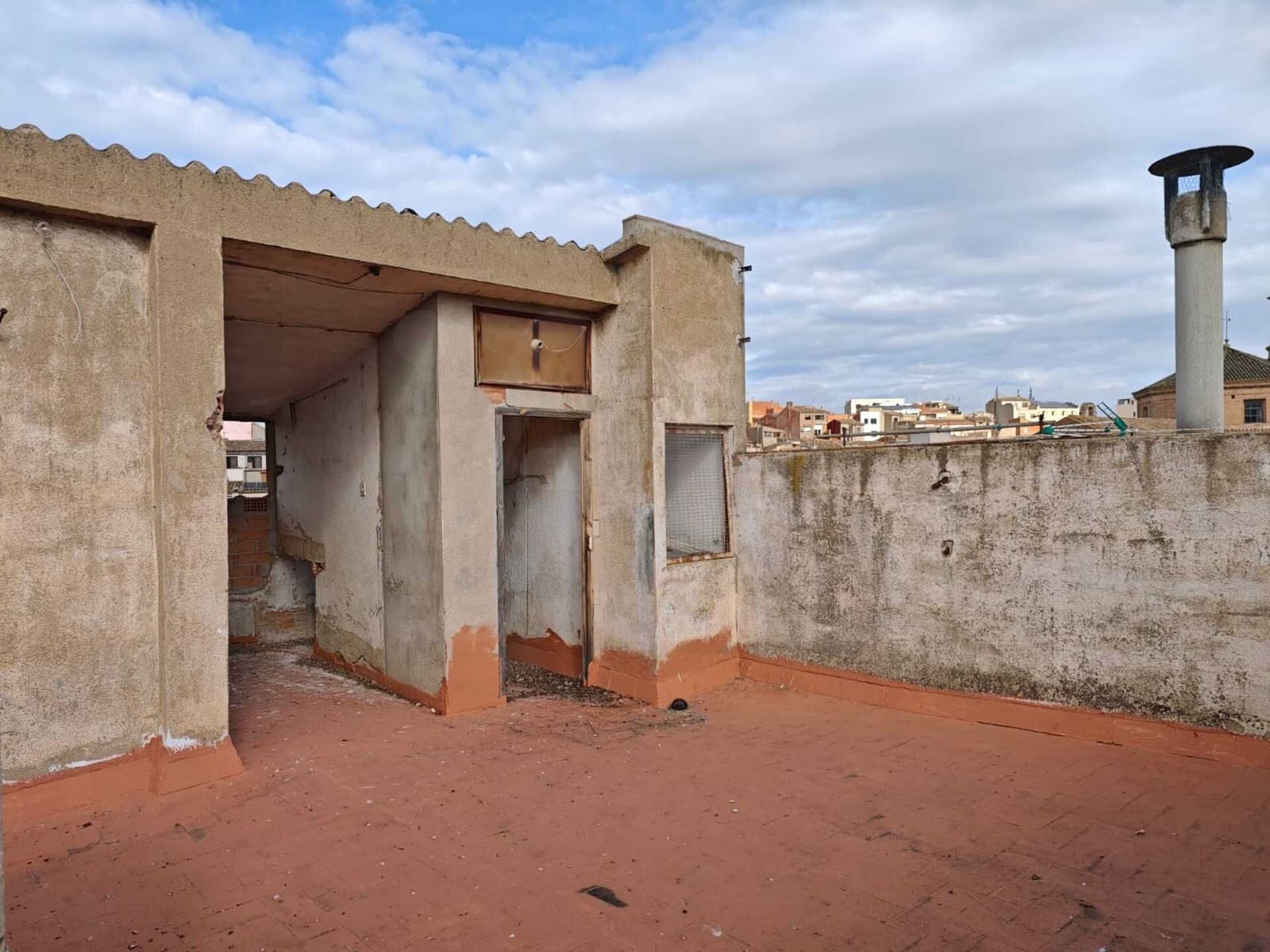 Hus till salu i L'Espluga de Francoli - 250 000 € (Ref: 9989230)