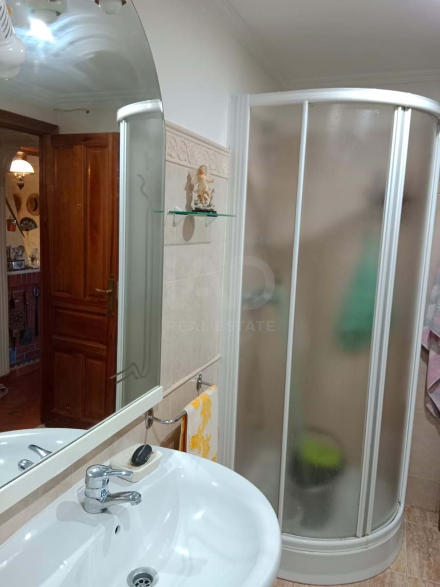 3 bedroom Townhouse for sale in Salamanca city with garage - € 125,000 (Ref: 9989231)