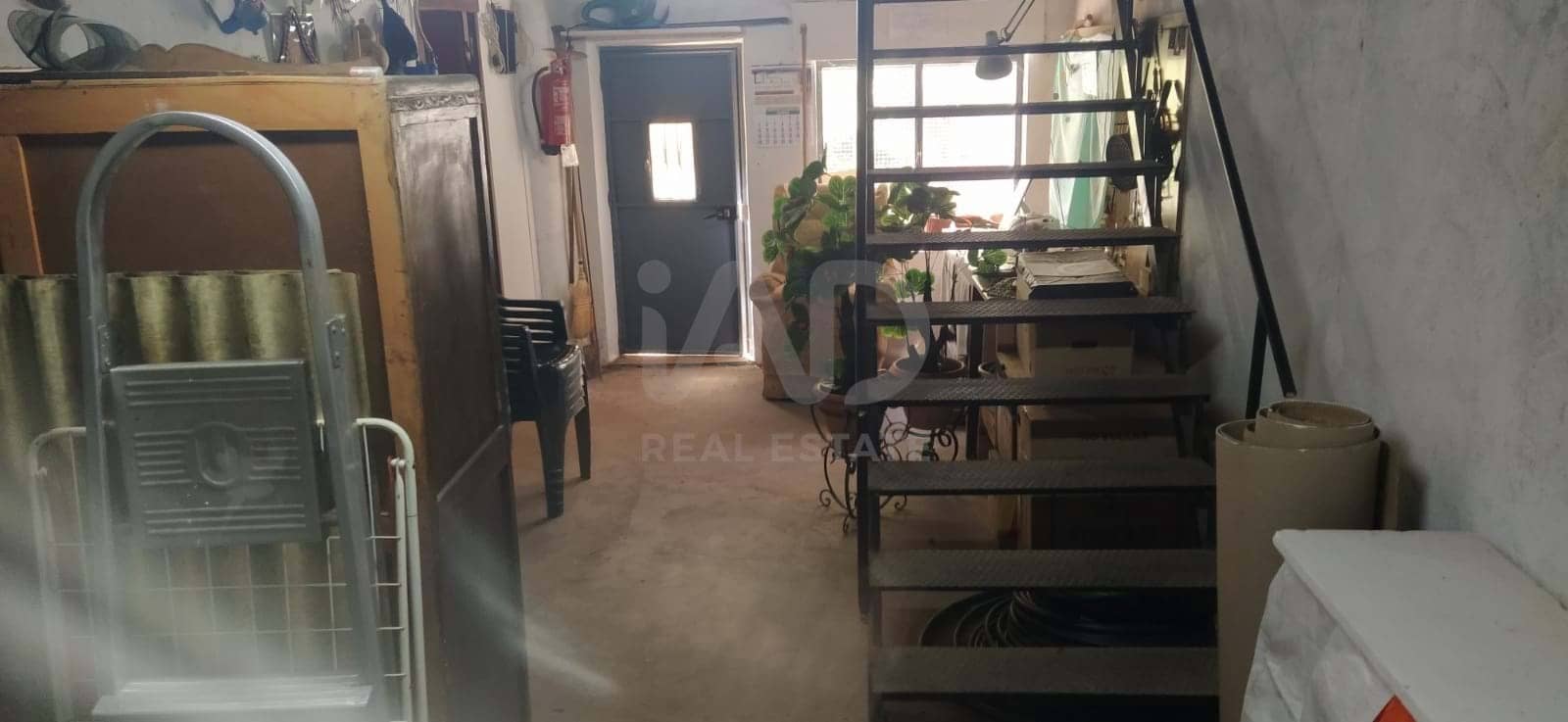 3 bedroom Townhouse for sale in Salamanca city with garage - € 125,000 (Ref: 9989231)