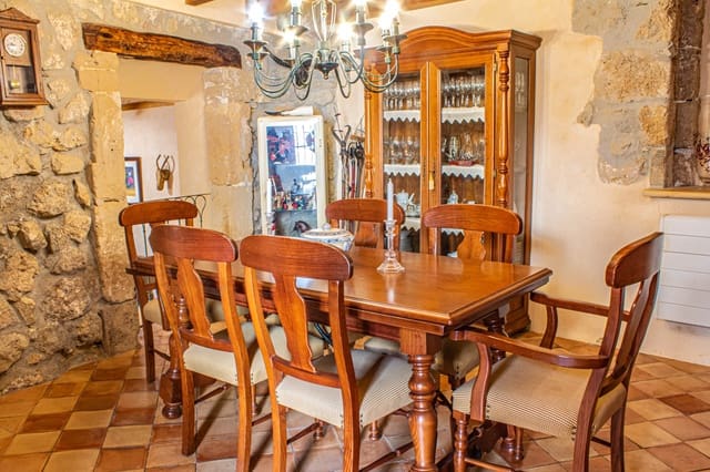 2 soverom Villa til salgs i Andratx med garasje - € 790 000 (Ref: 9989235)