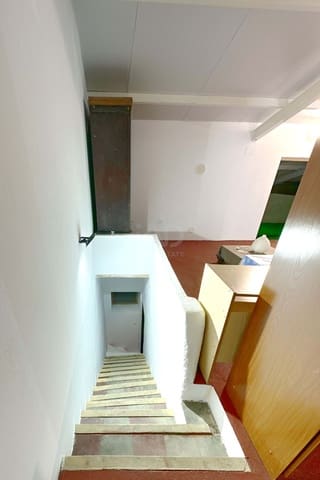 3 Zimmer Haus zu verkaufen in Badajoz Stadt mit Pool Garage - 180.500 € (Ref: 9989236)