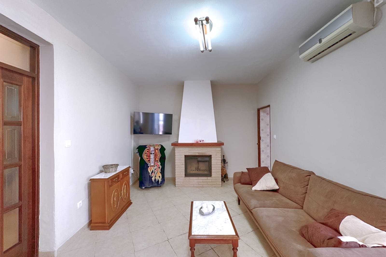 3 Zimmer Haus zu verkaufen in Badajoz Stadt mit Pool Garage - 180.500 € (Ref: 9989236)