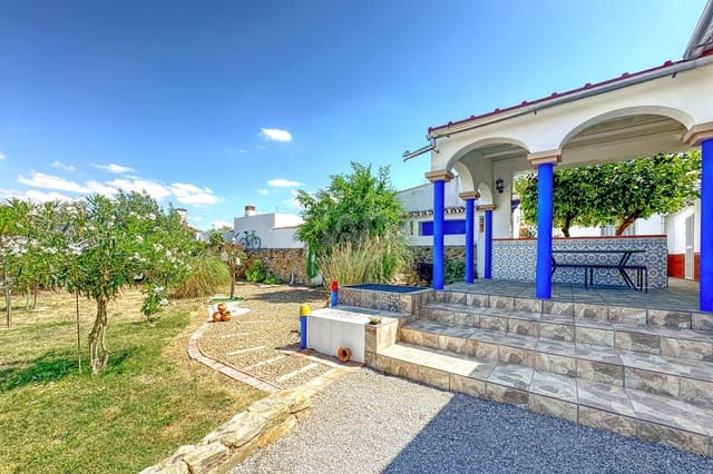 3 Zimmer Haus zu verkaufen in Badajoz Stadt mit Pool Garage - 180.500 € (Ref: 9989236)