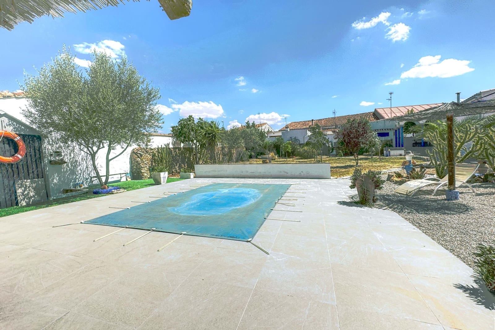 3 Zimmer Haus zu verkaufen in Badajoz Stadt mit Pool Garage - 180.500 € (Ref: 9989236)