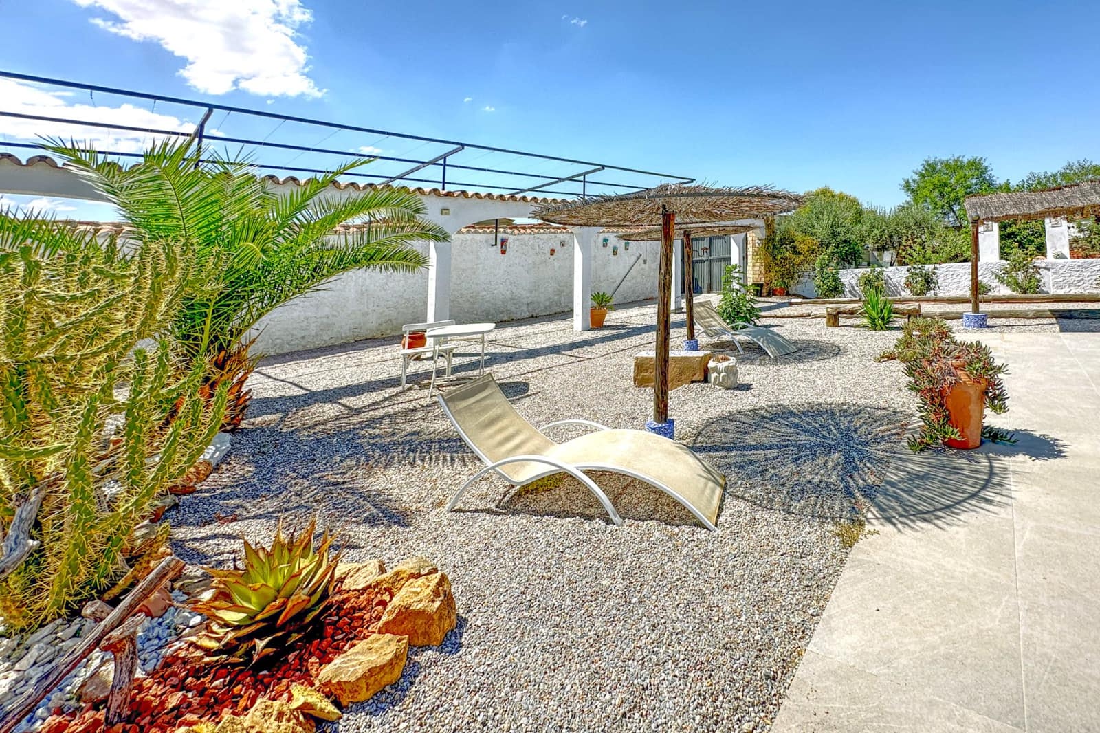 3 Zimmer Haus zu verkaufen in Badajoz Stadt mit Pool Garage - 180.500 € (Ref: 9989236)