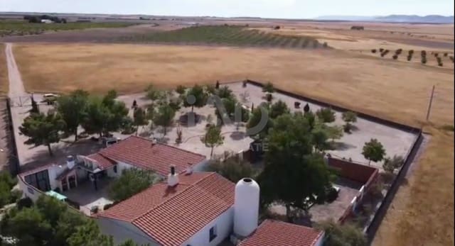 6 soverom Finca/Herregård til salgs i Ciudad Real by - € 179 000 (Ref: 9989237)