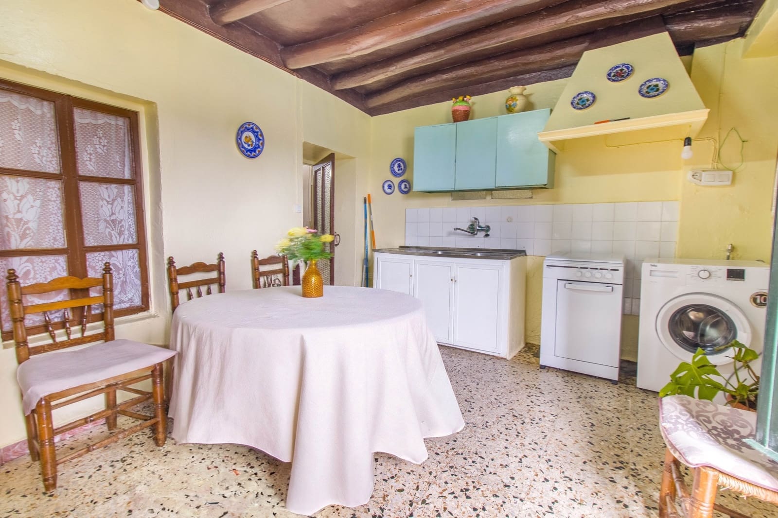 Casa de 4 habitaciones en Huelva ciudad en venta - 180.000 € (Ref: 9989240)