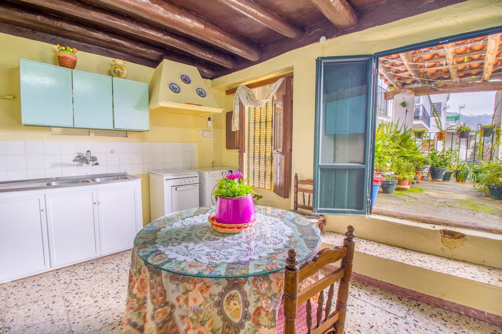 Casa de 4 habitaciones en Huelva ciudad en venta - 180.000 € (Ref: 9989240)