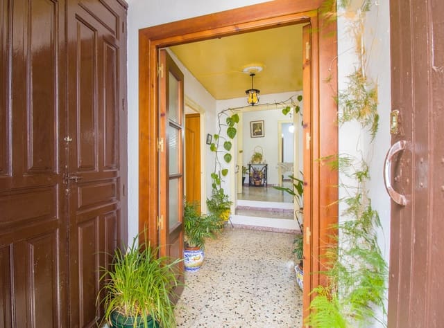 4 soverom Hus til salgs i Huelva by - € 180 000 (Ref: 9989240)
