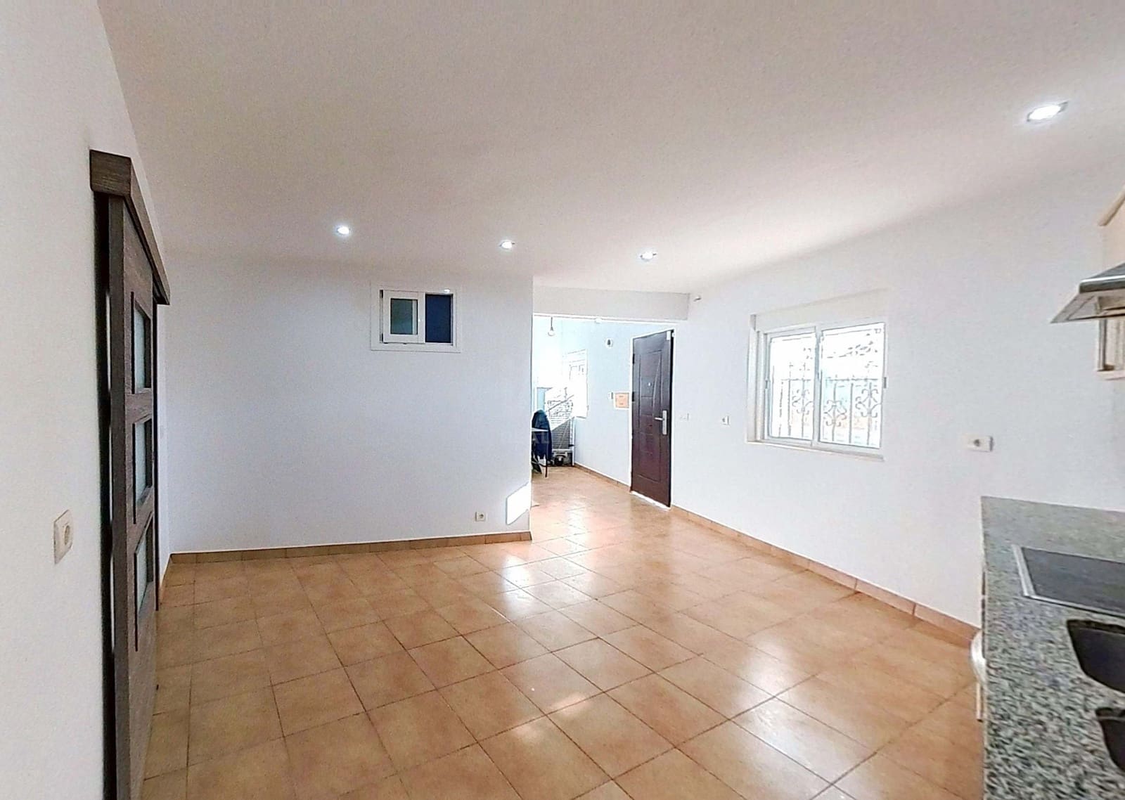 Casa de 3 habitaciones en San José de la Rábita en venta - 96.000 € (Ref: 9989241)