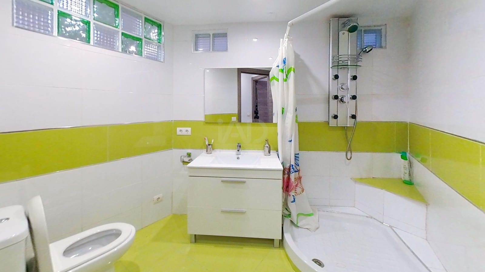 Casa de 3 habitaciones en San José de la Rábita en venta - 96.000 € (Ref: 9989241)