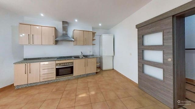 Casa de 3 habitaciones en San José de la Rábita, Alcalá la Real en venta - 96.000 € (Ref: 9989241)