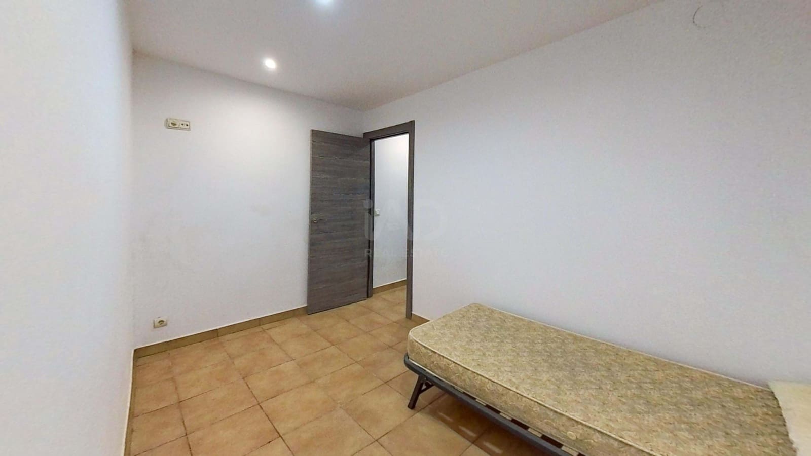 Casa de 3 habitaciones en San José de la Rábita en venta - 96.000 € (Ref: 9989241)