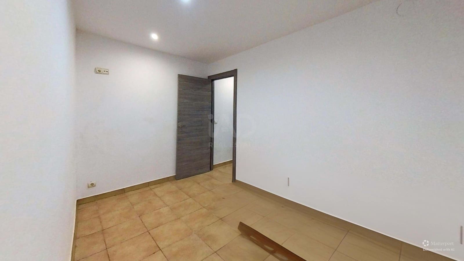 Casa de 3 habitaciones en San José de la Rábita en venta - 96.000 € (Ref: 9989241)