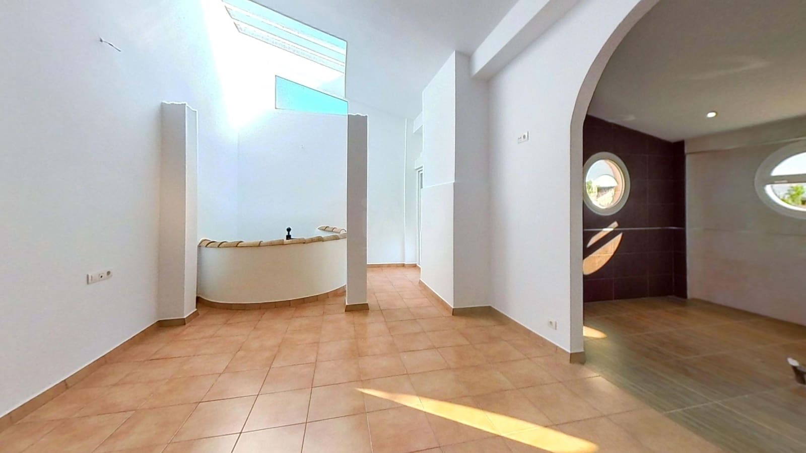 Casa de 3 habitaciones en San José de la Rábita en venta - 96.000 € (Ref: 9989241)