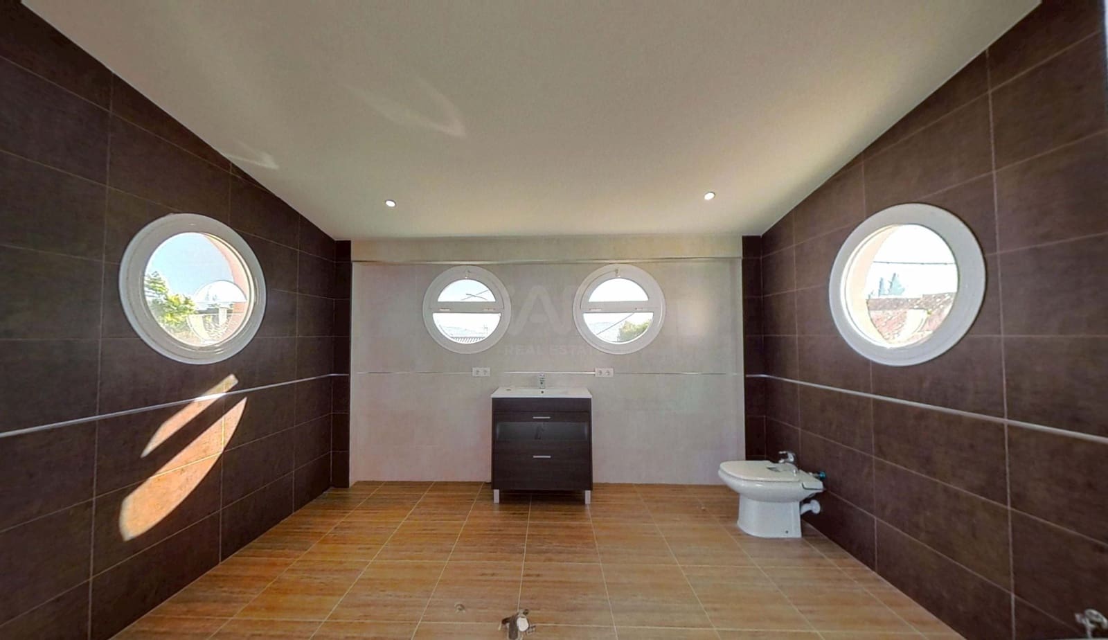 Casa de 3 habitaciones en San José de la Rábita en venta - 96.000 € (Ref: 9989241)