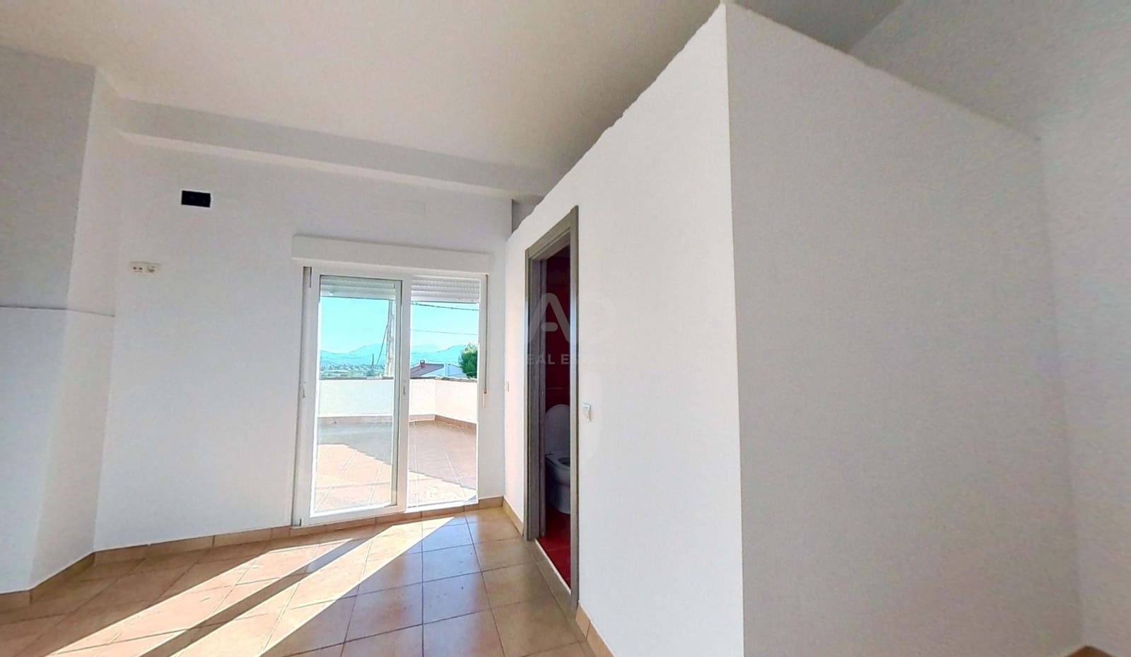 Casa de 3 habitaciones en San José de la Rábita en venta - 96.000 € (Ref: 9989241)