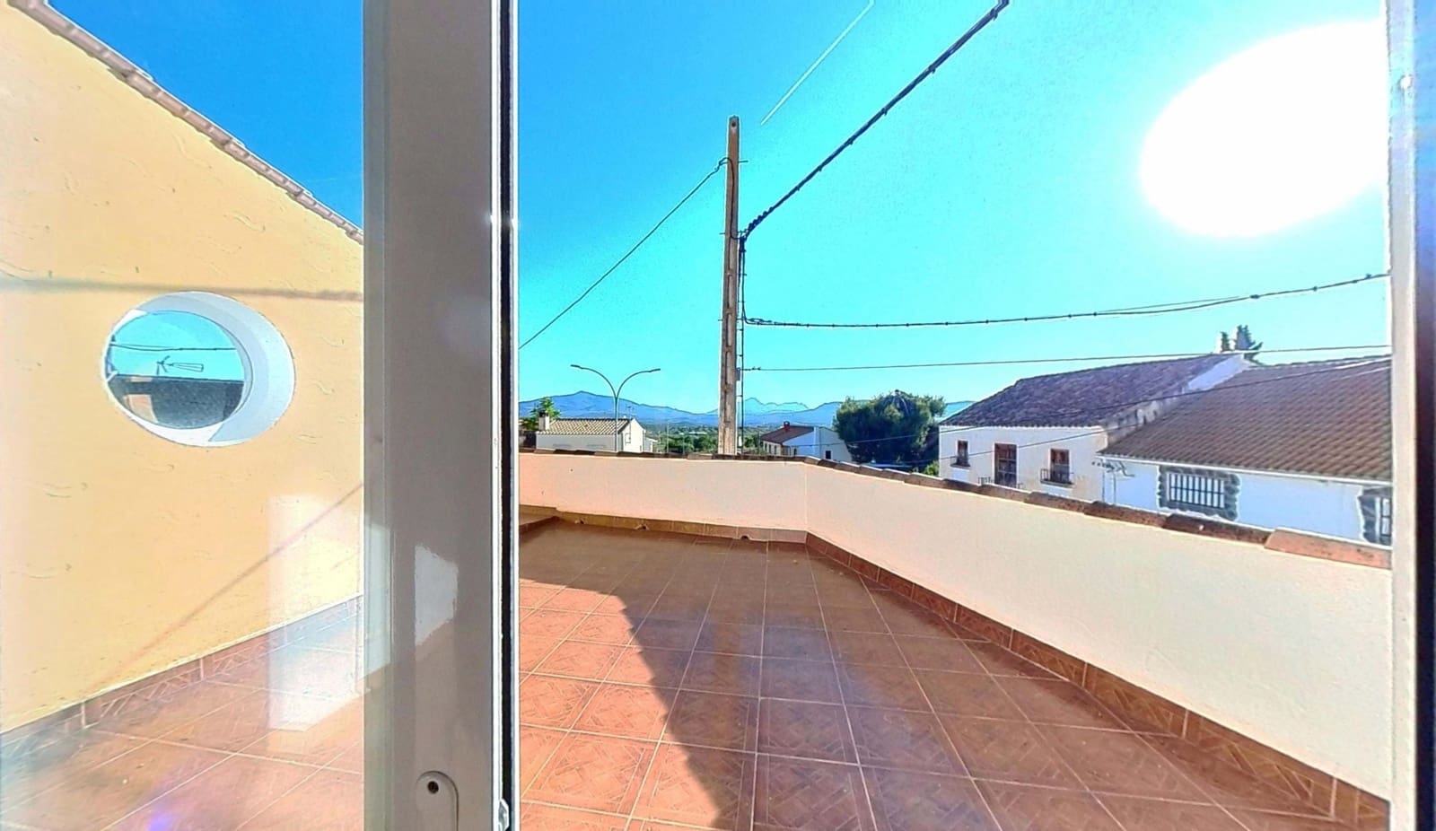 Casa de 3 habitaciones en San José de la Rábita en venta - 96.000 € (Ref: 9989241)