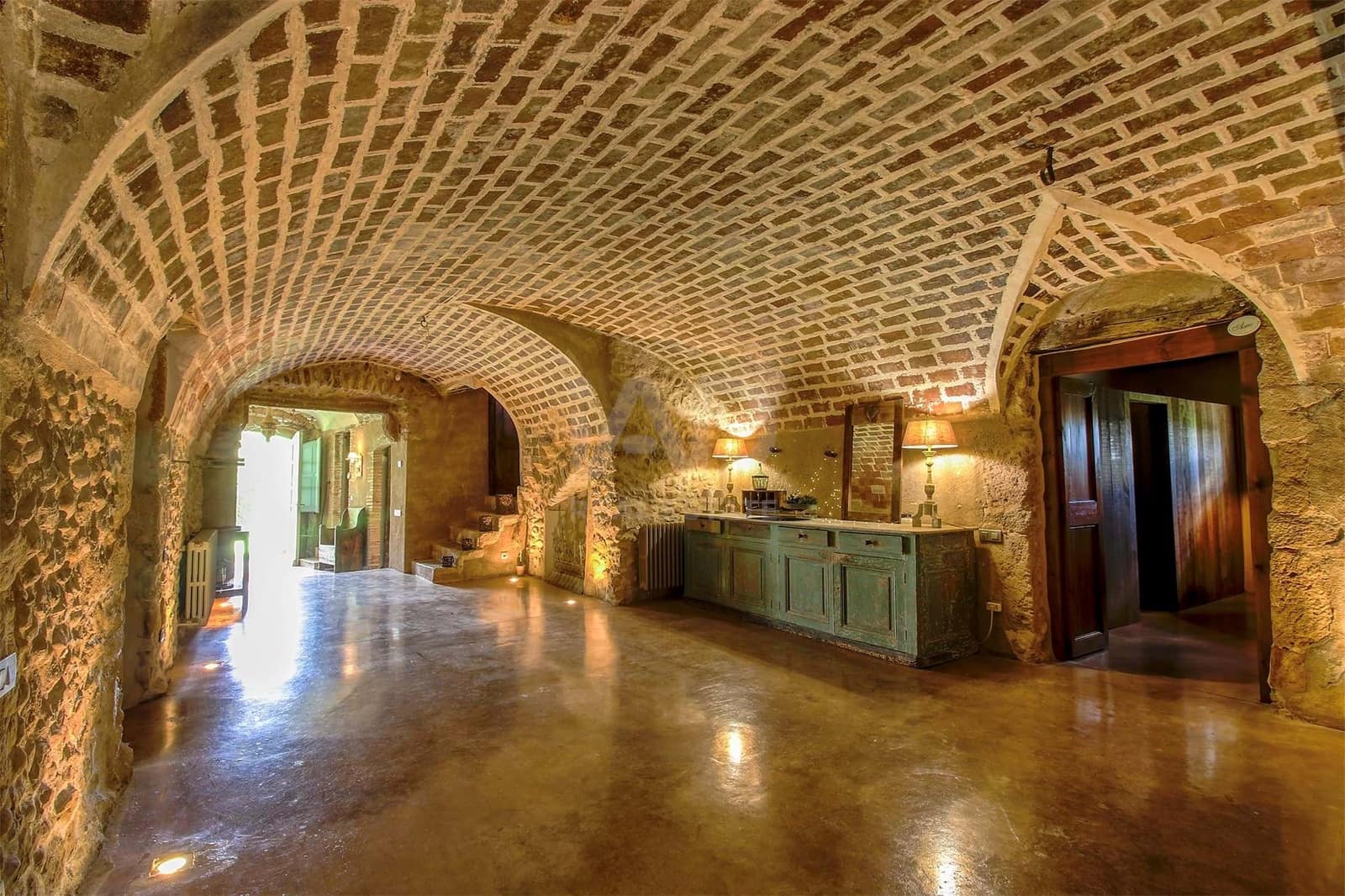9 soveværelse Finca/Landehus til salg i Girona by med swimmingpool garage - € 1.900.000 (Ref: 9989242)