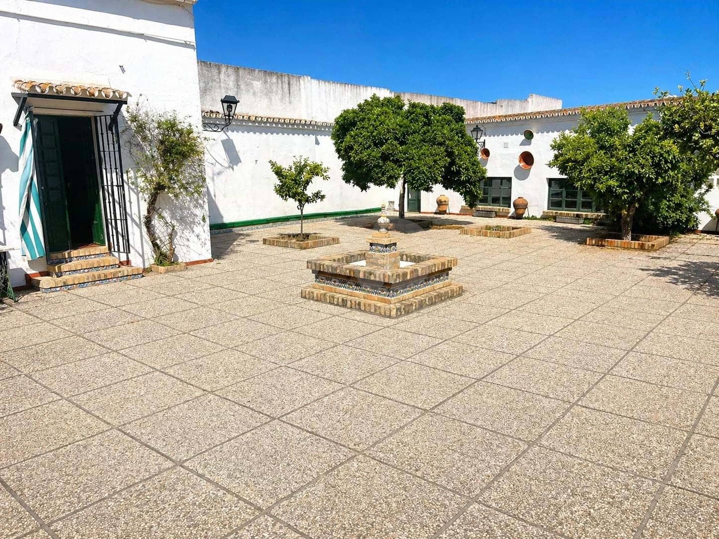 8 makuuhuone Maalaistalo myytävänä paikassa Huelva kaupunki - 595 000 € (Ref: 9989246)