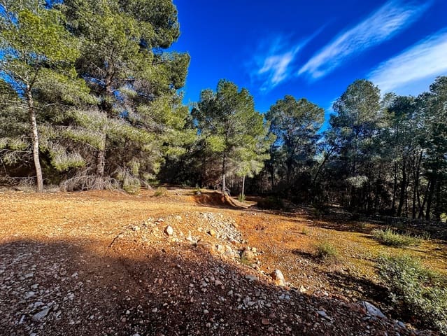 Grunde uden byggetilladelser til salg i Chirles, Polop - € 120.000 (Ref: 9989248)